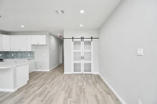 $1,900 | 5941 Southlea Street, Houston, TX 77033