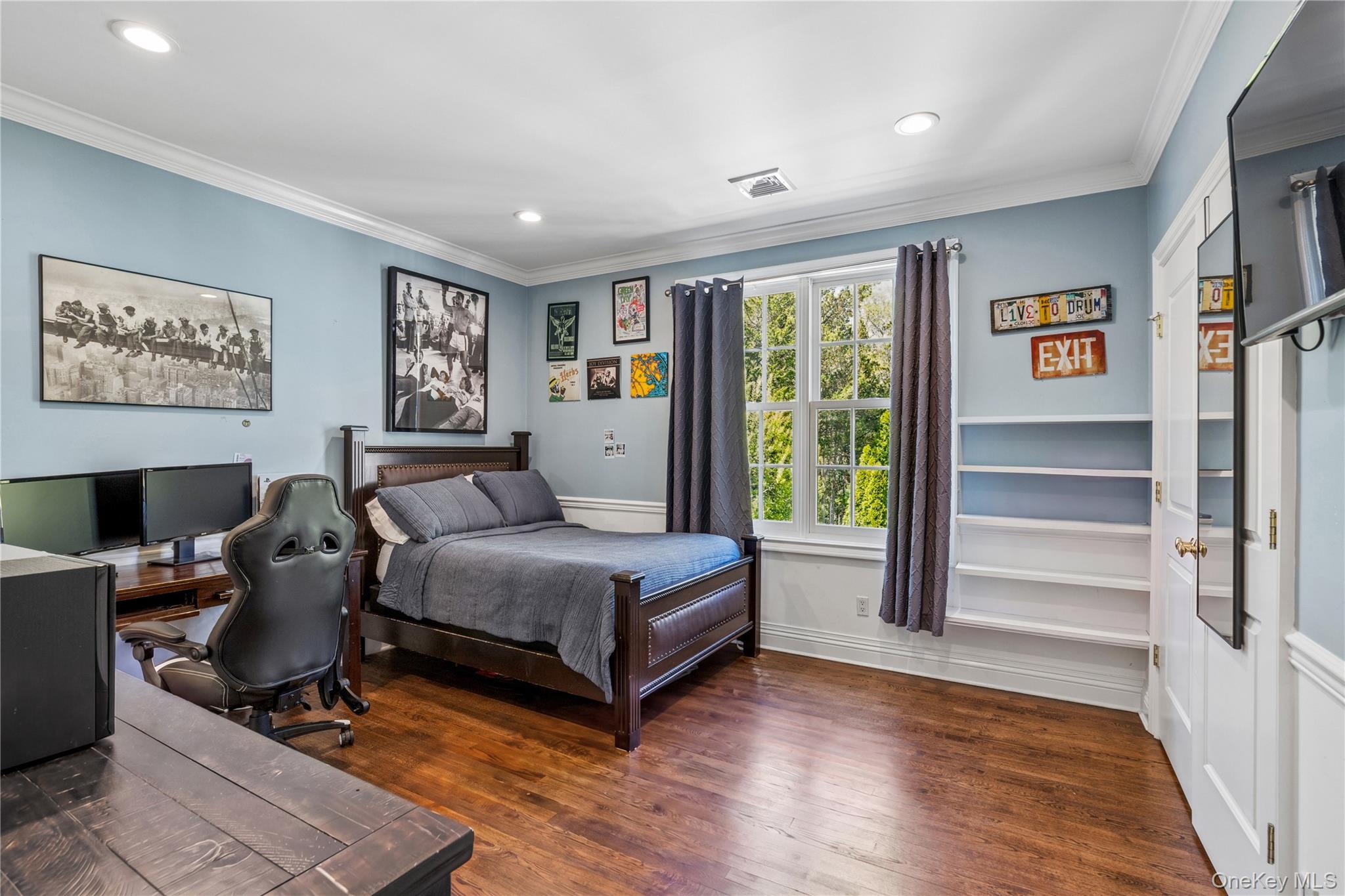 503 Cold Spring Road Laurel Hollow, NY 11791 - Photo 35 of 49