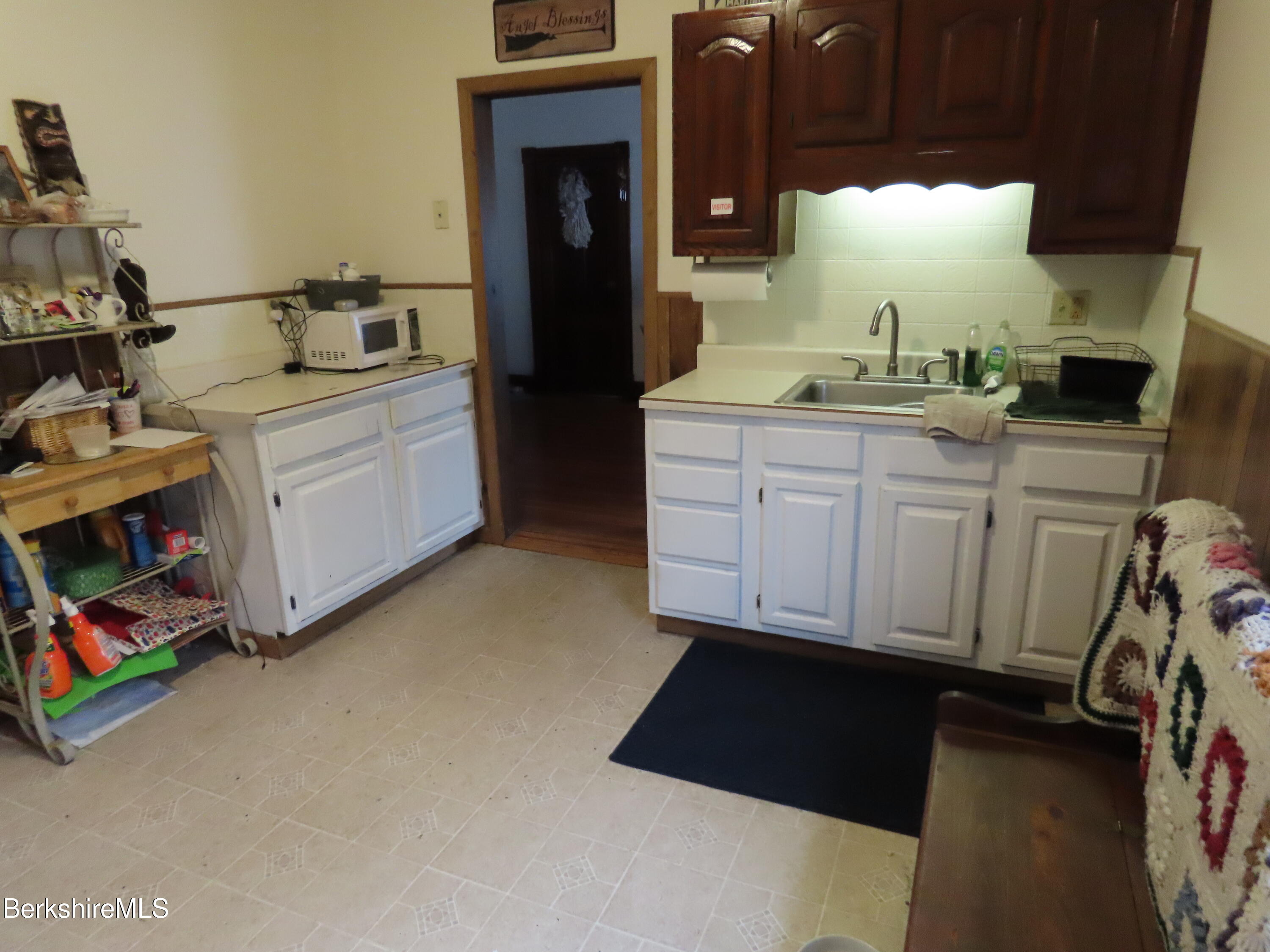 121 Commercial Street Adams, MA 01220 - Photo 27 of 49 Apt C - down South side