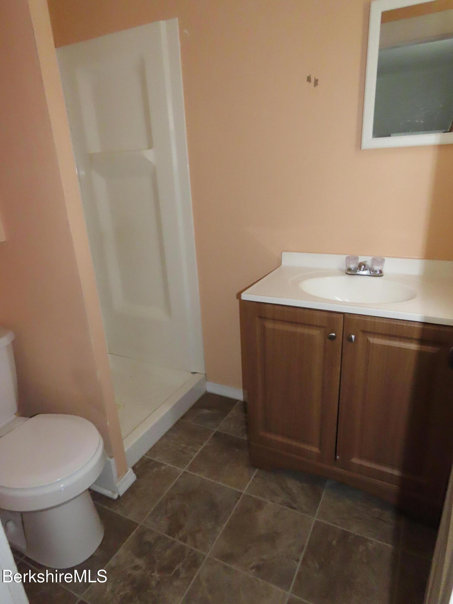 121 Commercial Street Adams, MA 01220 - Photo 8 of 49 Apt. A