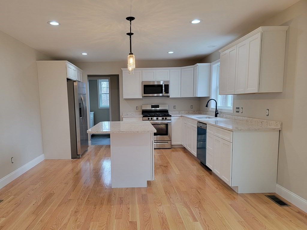 21 Edgewood Road Glocester, RI 02814 - Photo 8 of 27