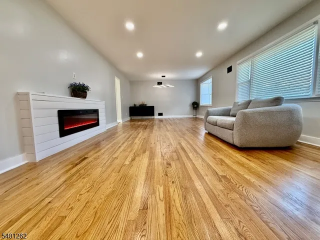 $4,500 | 1571 Brookside Road, Mountainside, NJ 07092