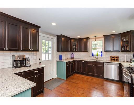 47 Appleton Avenue Hamilton, MA 01982 - Photo 11 of 20 Gallery Image 11