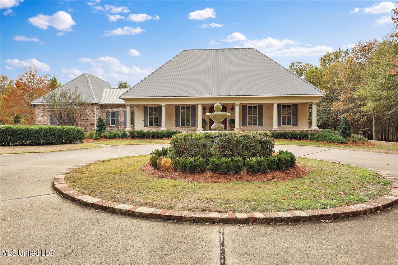 619 Old Agency Road Ridgeland, MS 39157 - Photo 1 of 70 01-619 Old Agency Rd