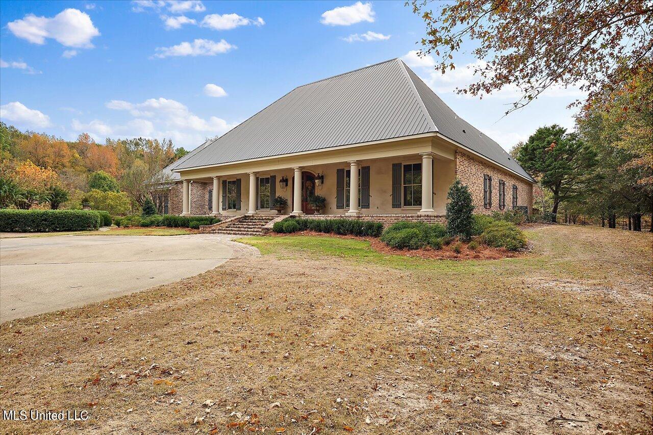 619 Old Agency Road Ridgeland, MS 39157 - Photo 3 of 70 03-619 Old Agency Rd