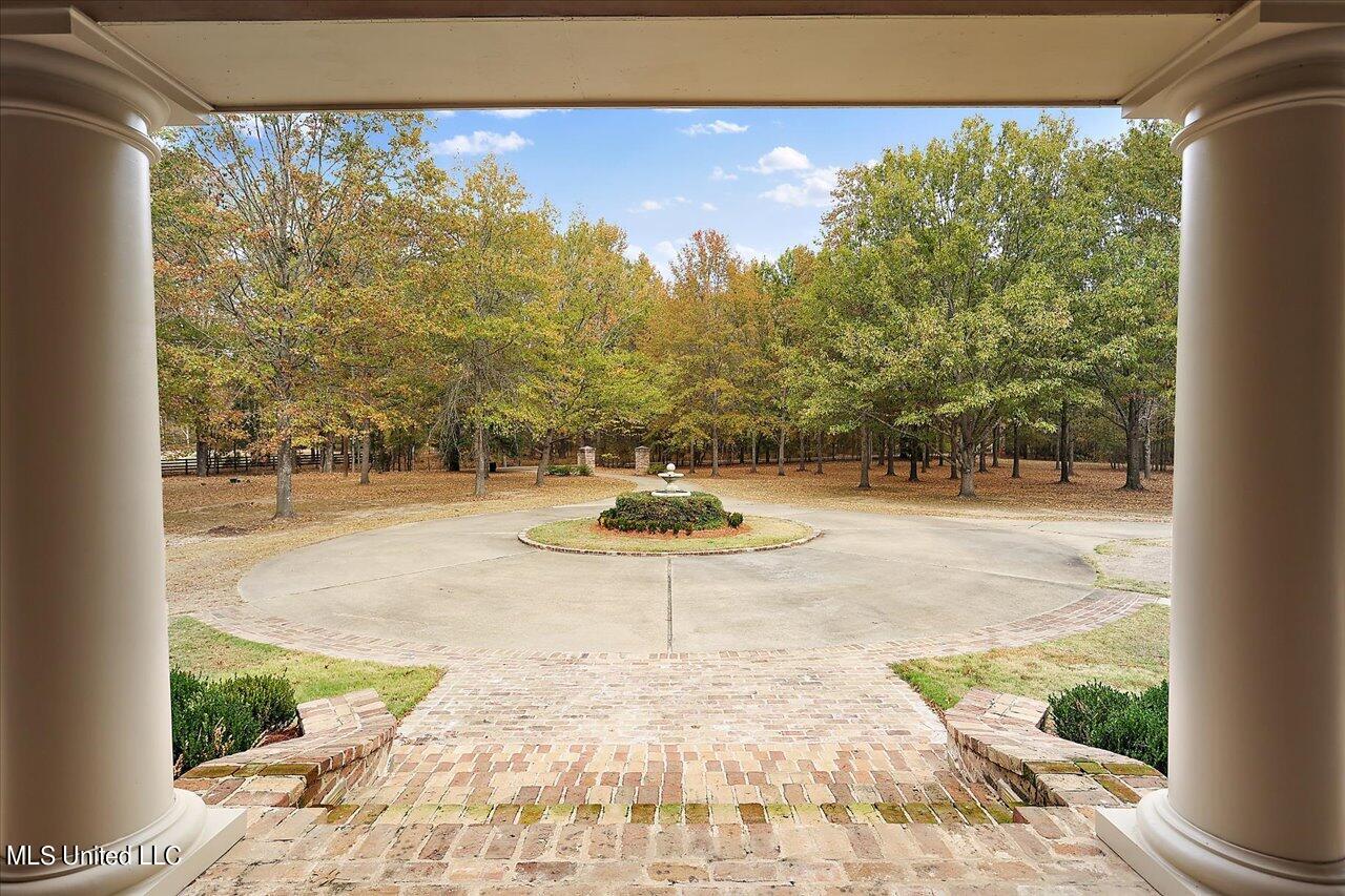 619 Old Agency Road Ridgeland, MS 39157 - Photo 10 of 70 10-619 Old Agency Rd