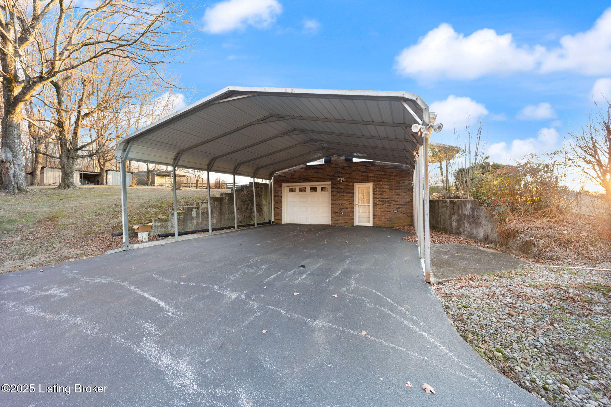 206 North Lucas Road Glasgow, KY 42141 - Photo 22 of 86 22-web-or-mls-542A9845