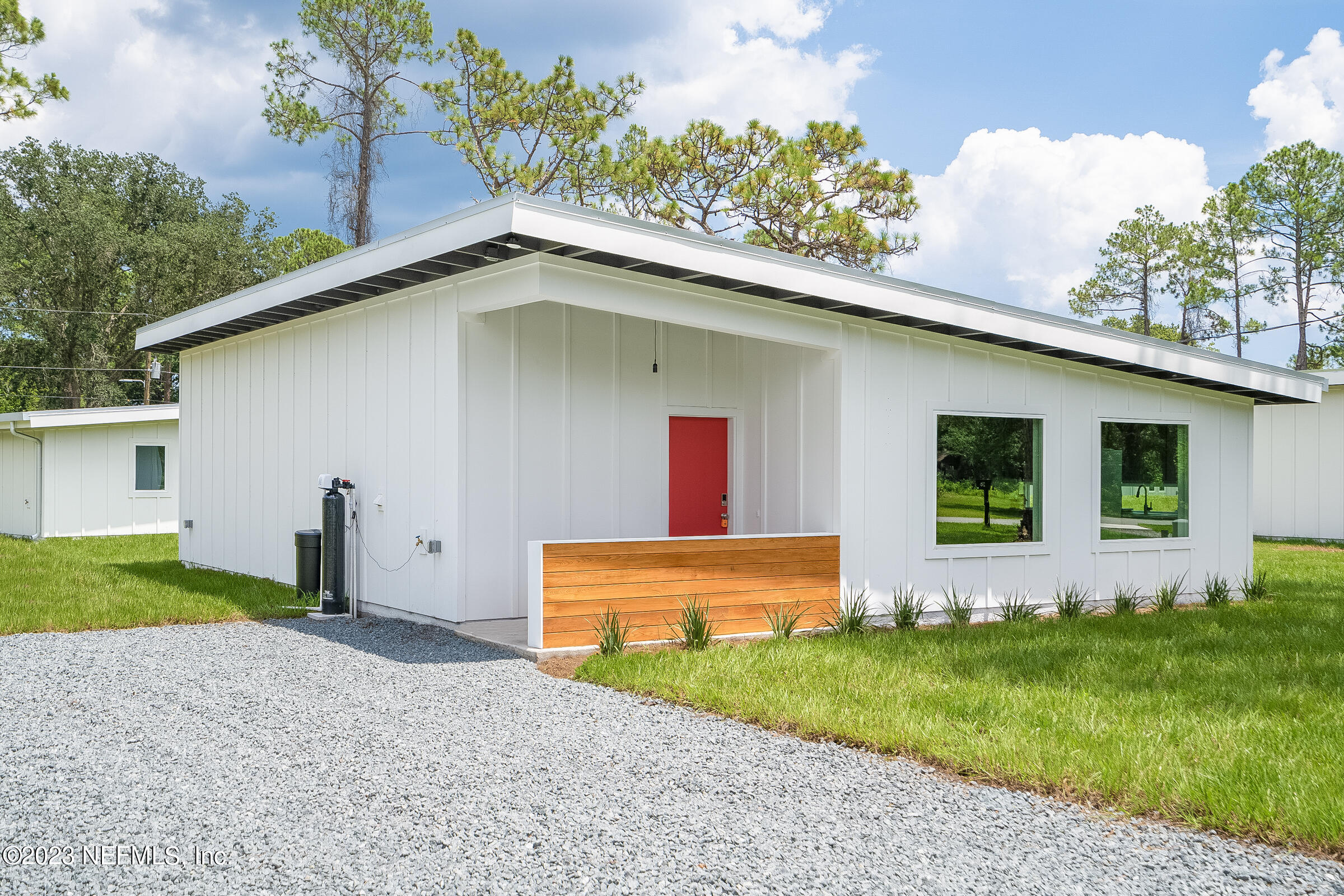 a front view of house with yard