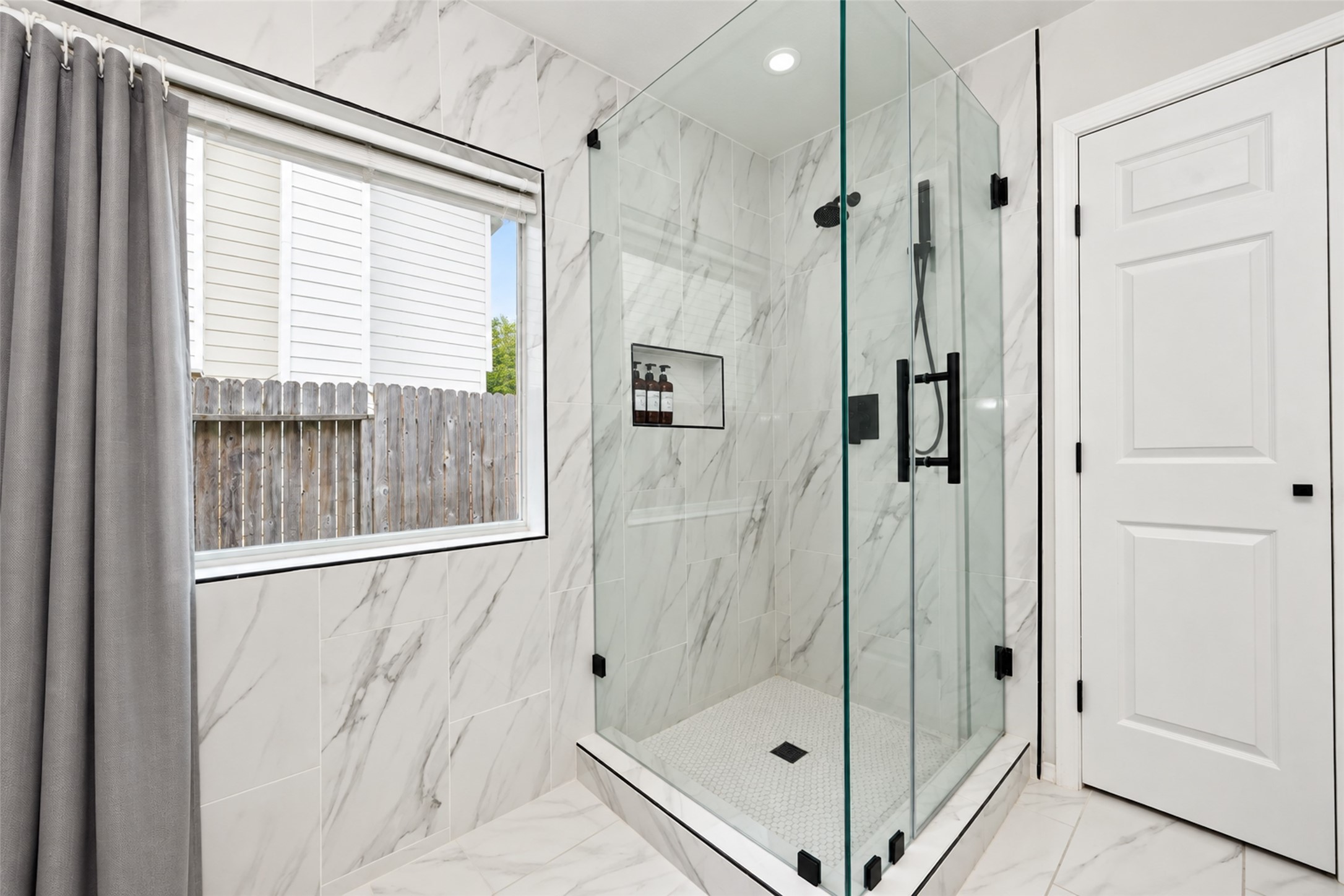 3035 Peerless Pass Court Spring, TX 77373 - Photo 3 of 28 Primary bathroom
