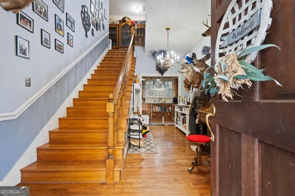 a view of entryway and hall