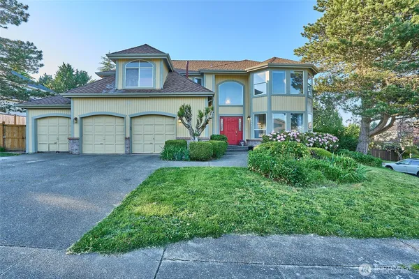$724,950 | 14542 Southeast 243rd Place, Kent, WA 98042