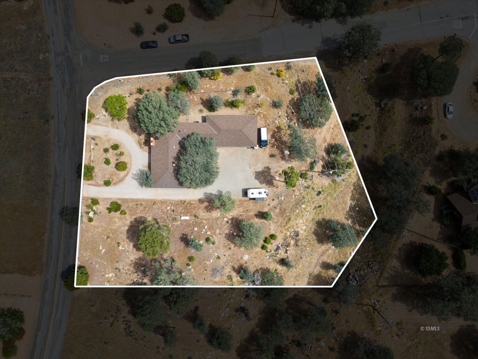 2912 McCray Road Mountain Mesa, CA 93240 - Photo 3 of 50