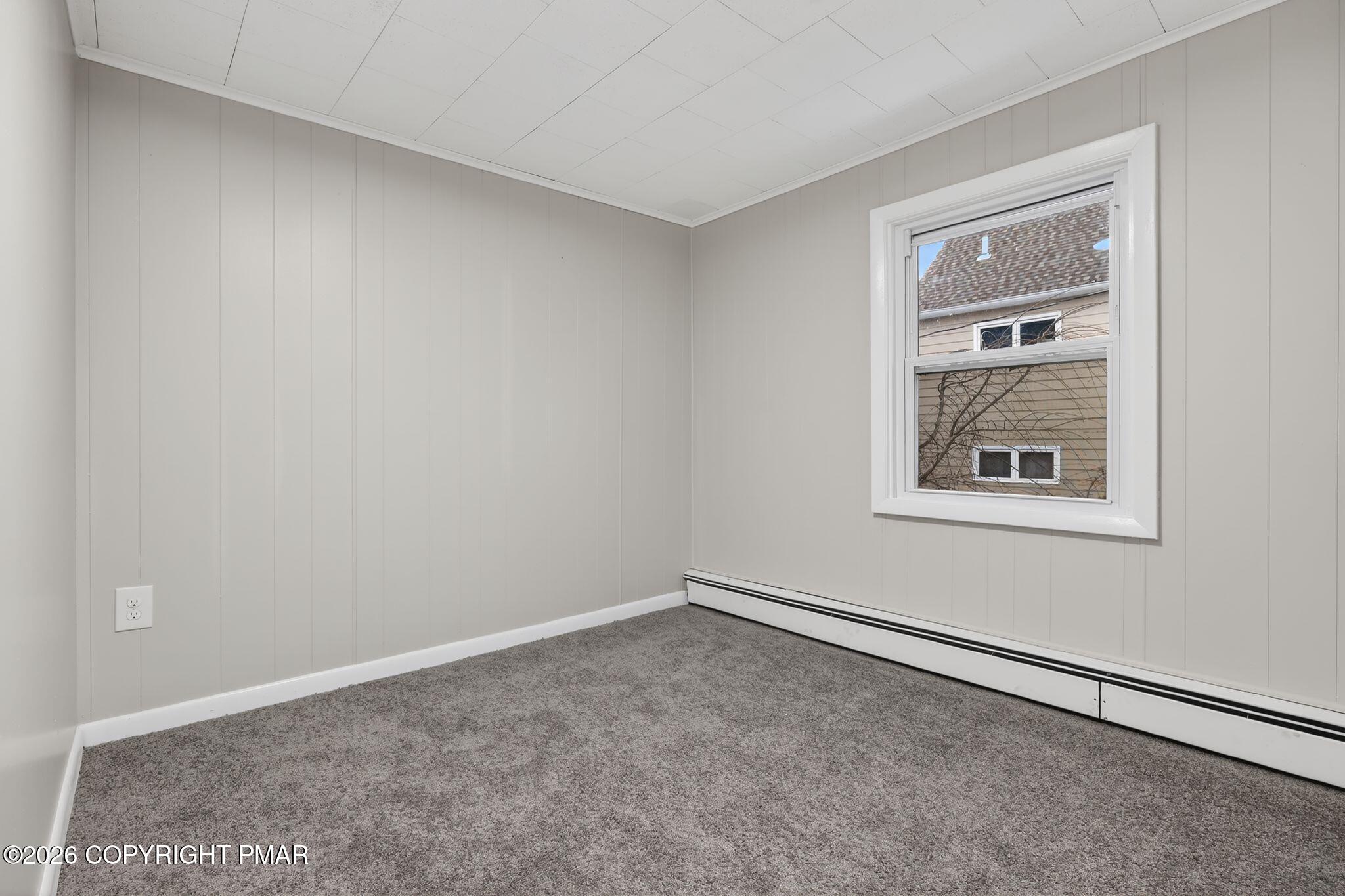 24 Wyoming Street Ashley, PA 18706 - Photo 13 of 29 15_24_Wyoming_St_Ashley_PA_18706-Living_