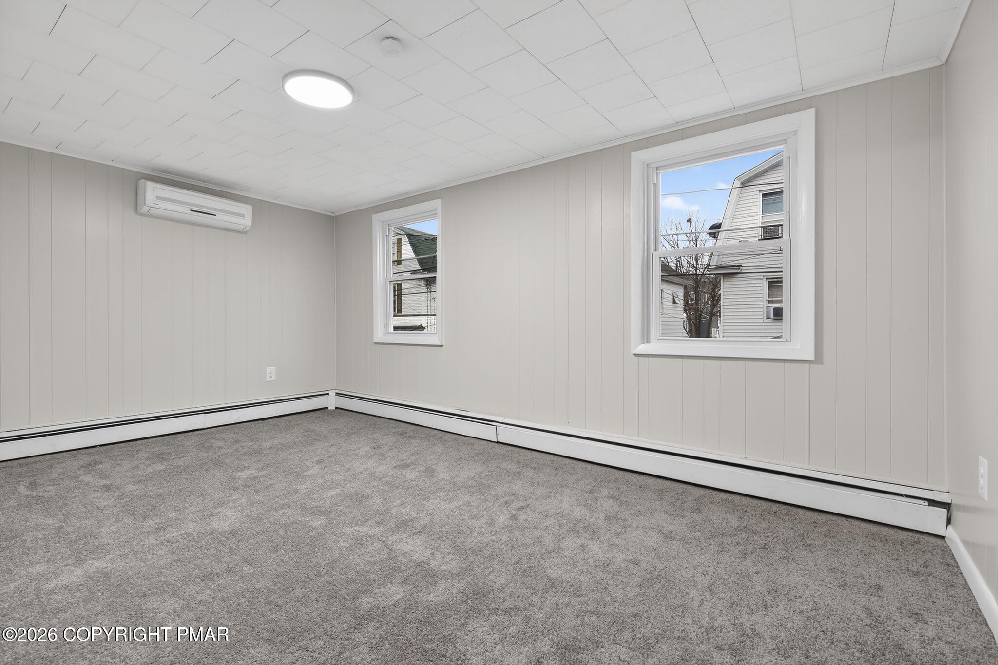 24 Wyoming Street Ashley, PA 18706 - Photo 8 of 29 10_24_Wyoming_St_Ashley_PA_18706-Living_