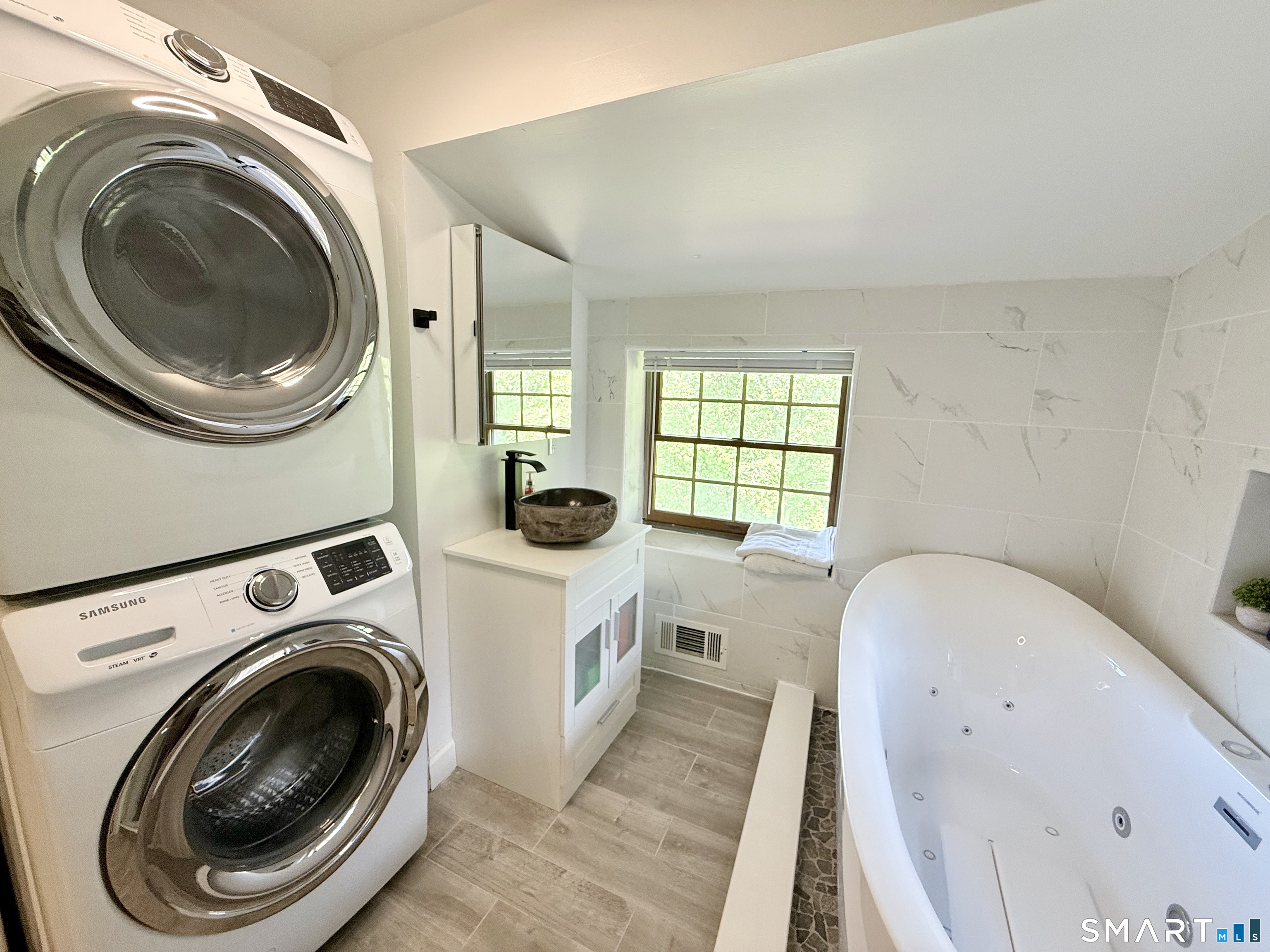 116 River Road, Unit 2 Shelton, CT 06484 - Photo 15 of 20