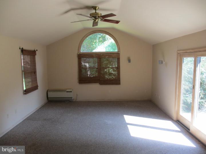 4910 Threadneedle Road Wilmington, DE 19807 - Photo 7 of 10 Gallery Image 7