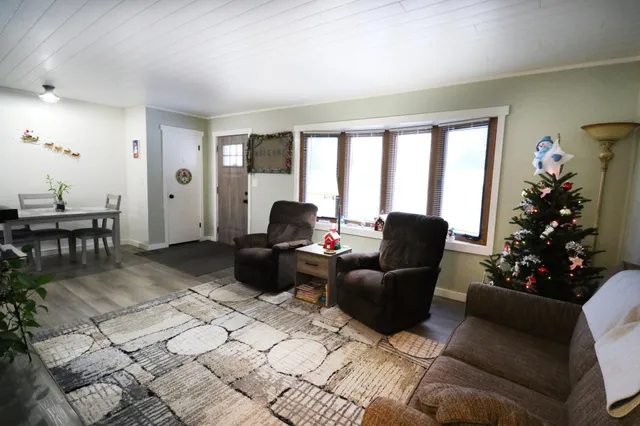 $389,850 | 3016 19th Avenue Southeast, Rochester, MN 55904