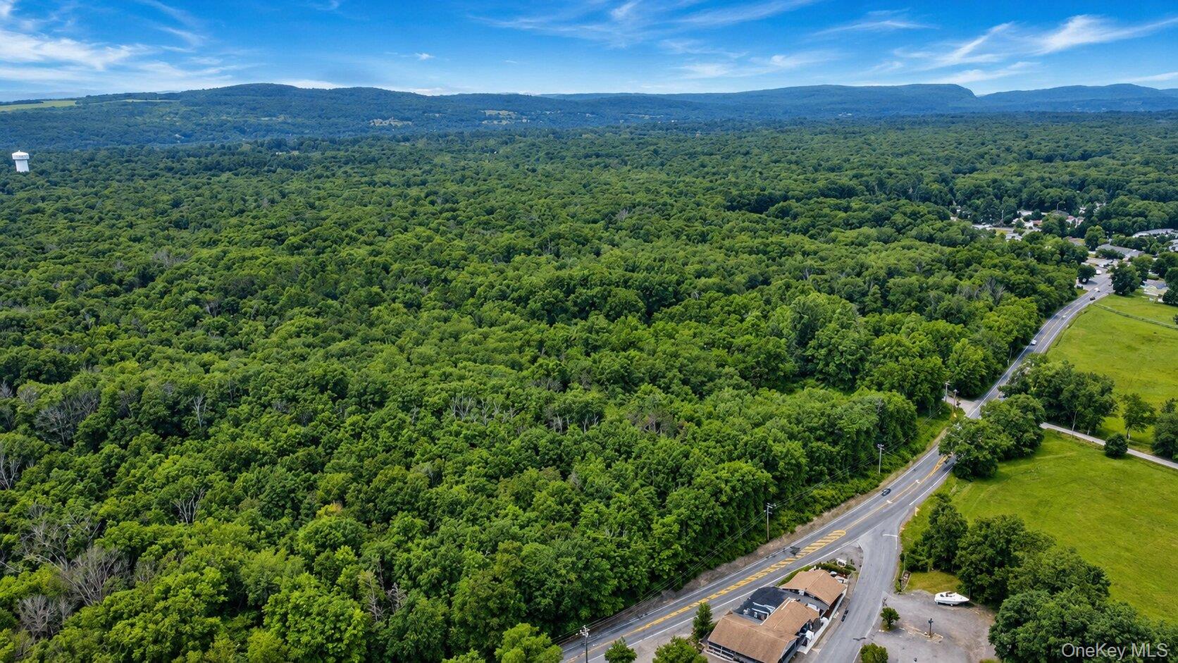 575 Creek Road, Unit 5A Poughkeepsie, NY 12601 - Photo 5 of 28