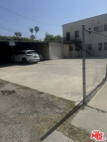$1,200,000 | 6125 West Boulevard, Los Angeles, CA 90043
