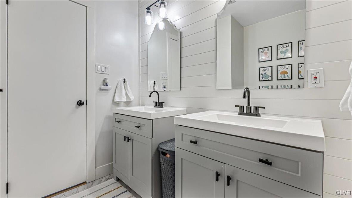 2158 Aster Road Lower Macungie Township, PA 18062 - Photo 24 of 61 Gallery Image 24
