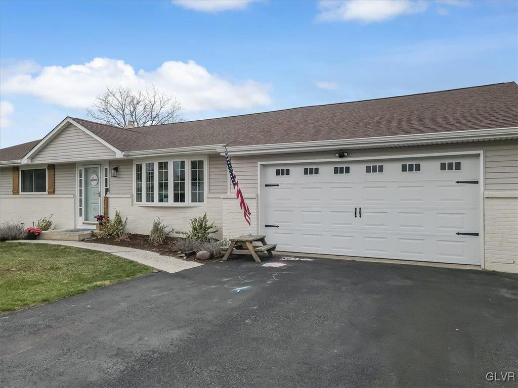 2158 Aster Road Lower Macungie Township, PA 18062 - Photo 7 of 61 Gallery Image 7