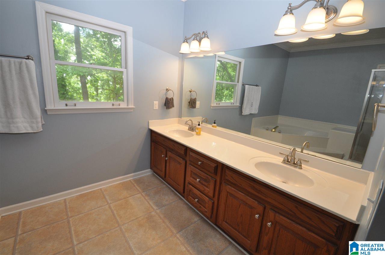 209 Chestnut Circle Alabaster, AL 35007 - Photo 11 of 13
