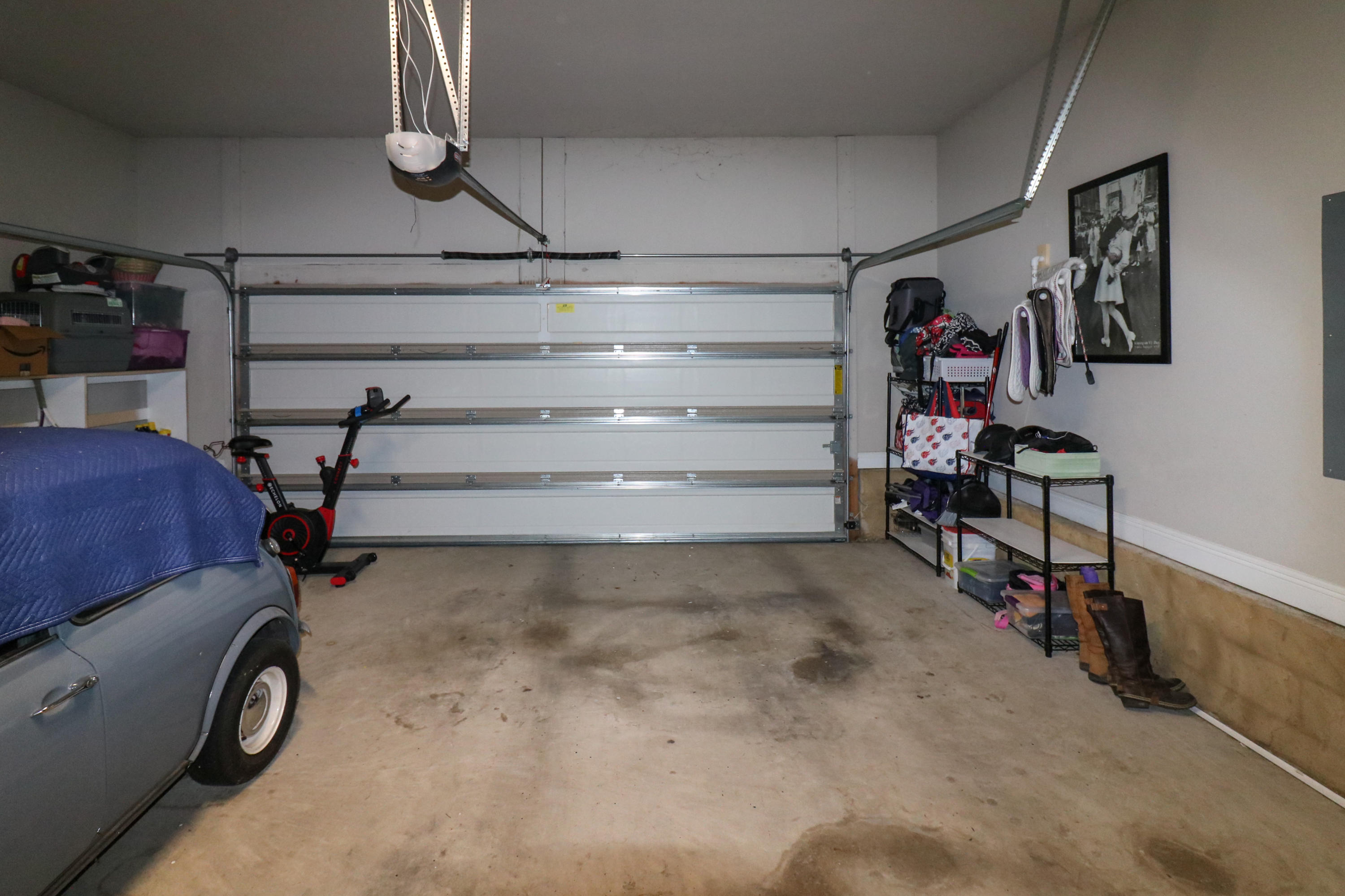 675 Red Fern Road Crestview, FL 32536 - Photo 29 of 35 a view of a room with shelves