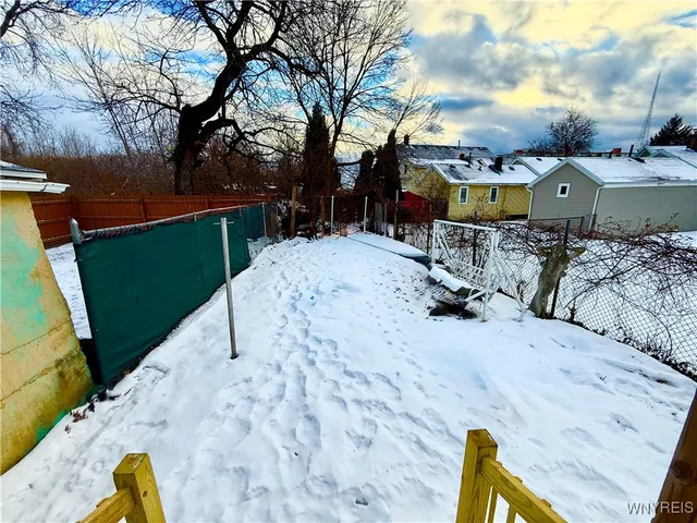 $85,000 | 823 South Division Street, Buffalo, NY 14210