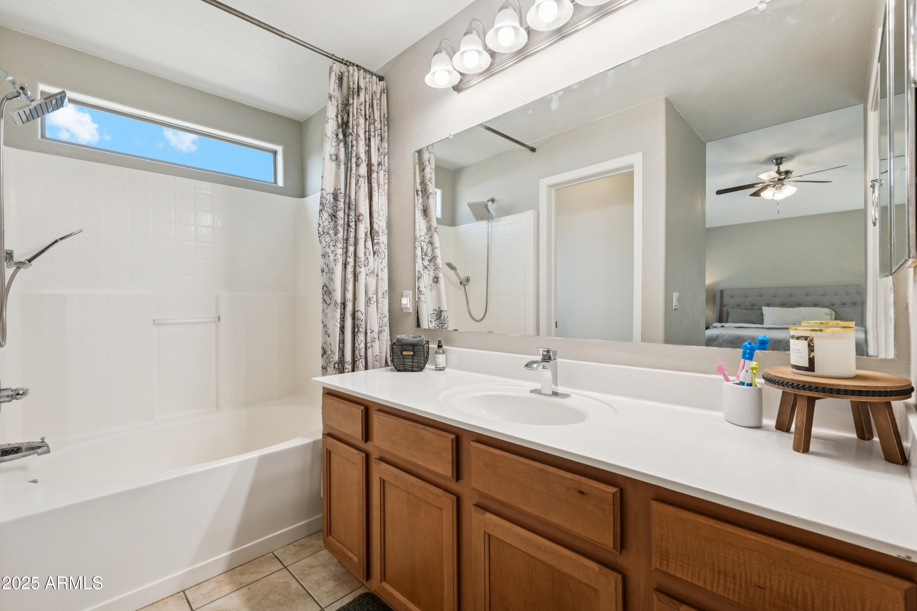 1718 East Harwell Road Phoenix, AZ 85042 - Photo 19 of 35 20-P1105968