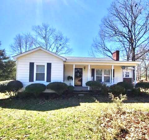 338 Liberty Hill Road Hartwell, GA 30643 - Photo 2 of 26