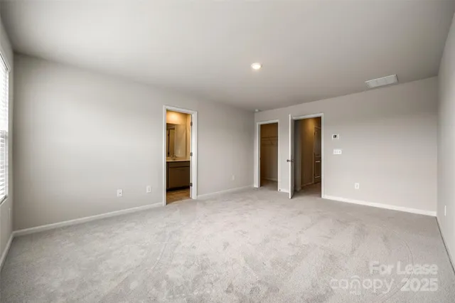 an empty room with an entryway