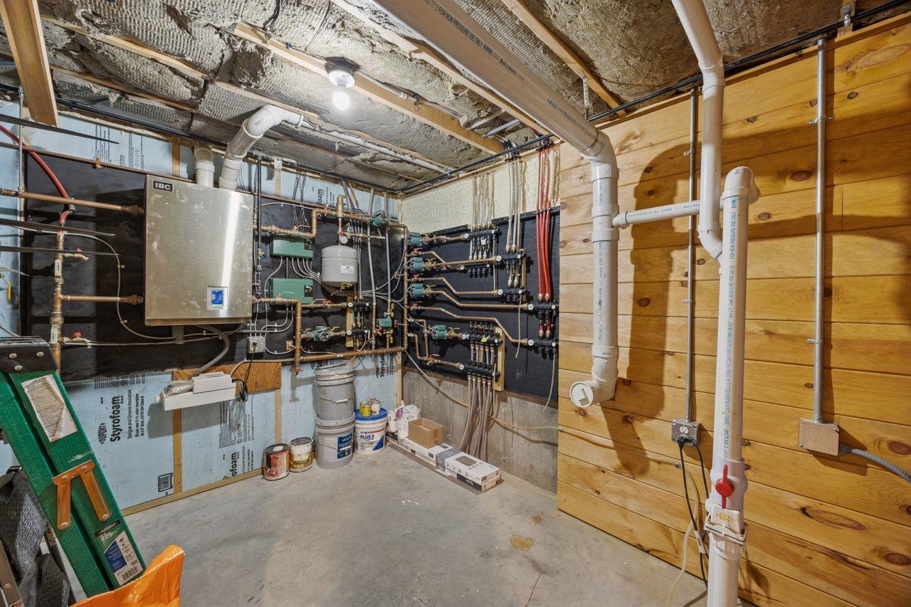 815 Peaked Hill Road Bristol, NH 03222 - Photo 17 of 47