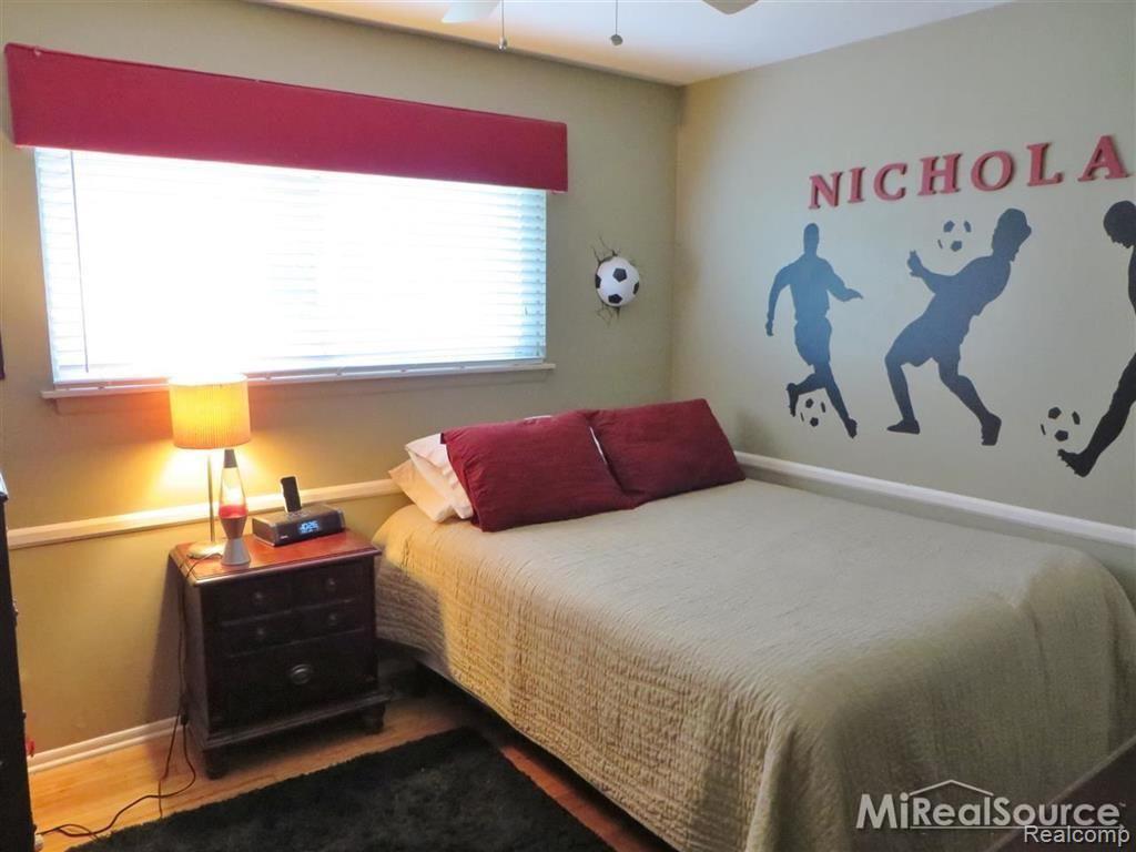 32338 Kelly Road Roseville, MI 48066 - Photo 7 of 16 7.JPG