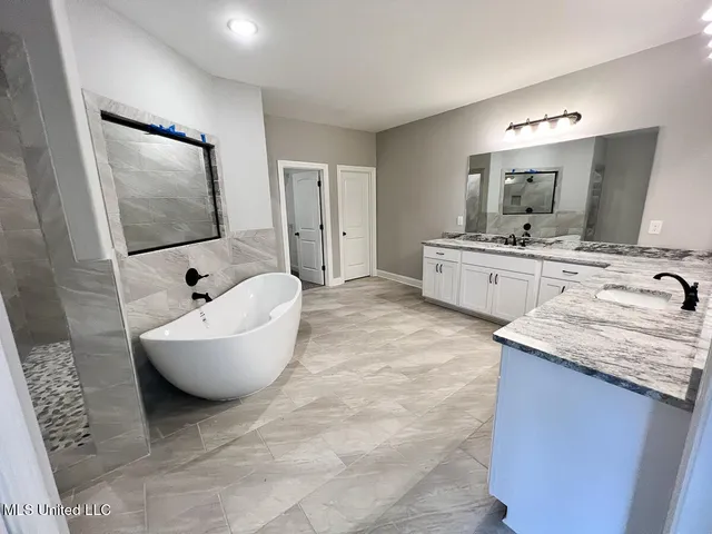 $559,000 | 261 Poplar Lane, Holly Springs, MS 38635