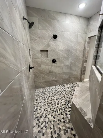 $559,000 | 261 Poplar Lane, Holly Springs, MS 38635