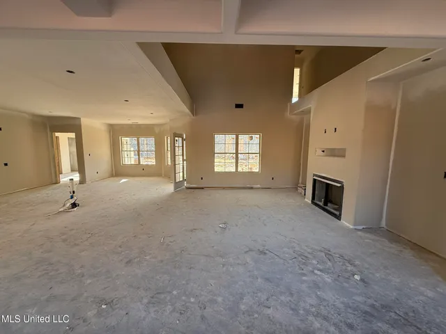 $559,000 | 261 Poplar Lane, Holly Springs, MS 38635