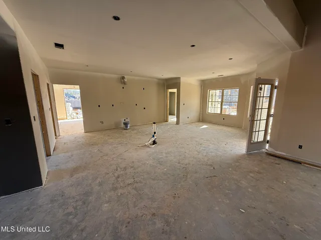 $559,000 | 261 Poplar Lane, Holly Springs, MS 38635