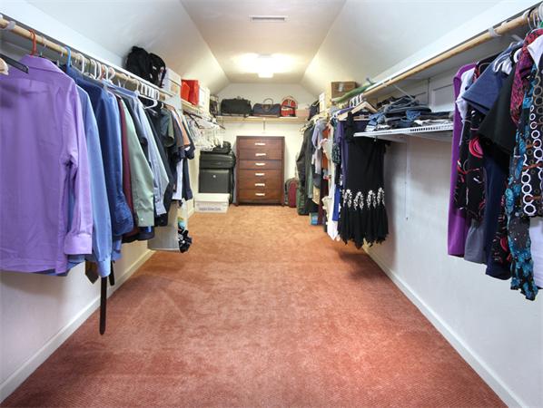 220 Woodpecker Road Stoughton, MA 02072 - Photo 19 of 30 Gallery Image 19