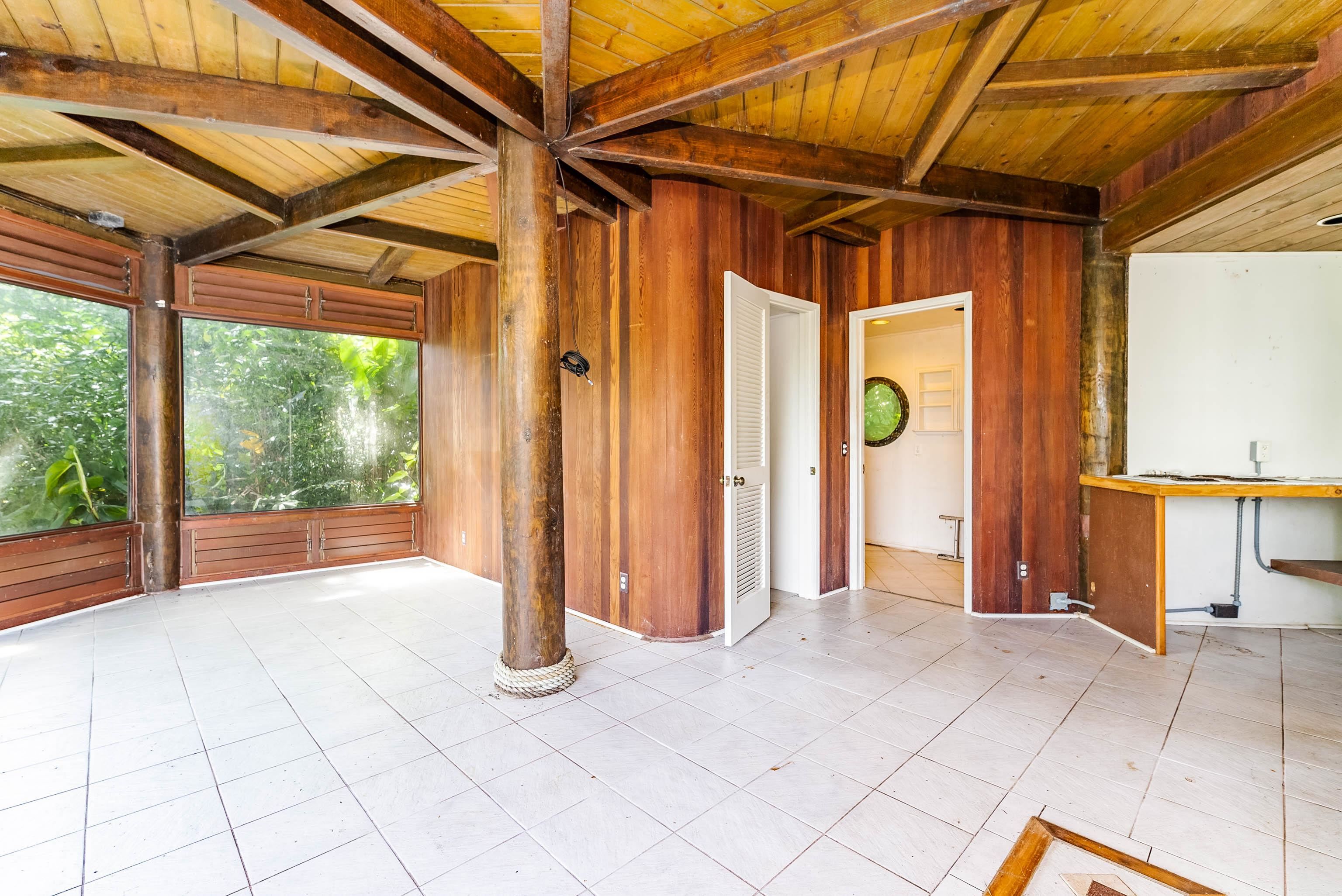 810 Nahiku Road Haiku, HI 96708 - Photo 21 of 50 a view of outdoor space