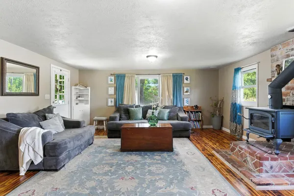 $299,999 | 904 Kruger Street, Chewelah, WA 99109