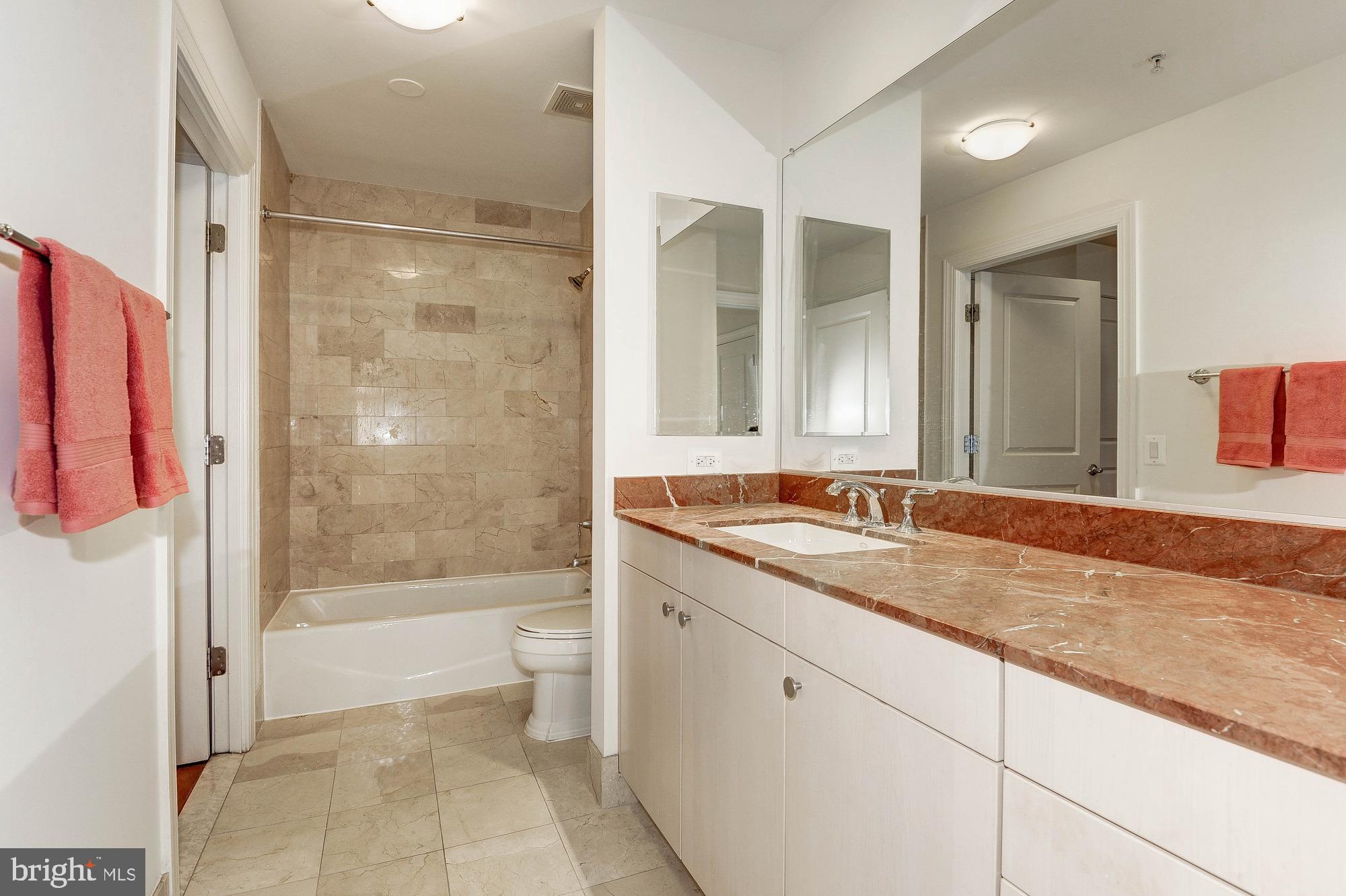 2425 L Street Northwest, Unit 434 Washington, DC 20037 - Photo 23 of 37 Dual entry full bath
