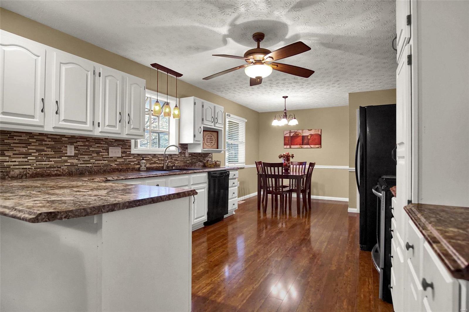 957 Long Branch Road Troy, IL 62294 - Photo 11 of 36 Gallery Image 11