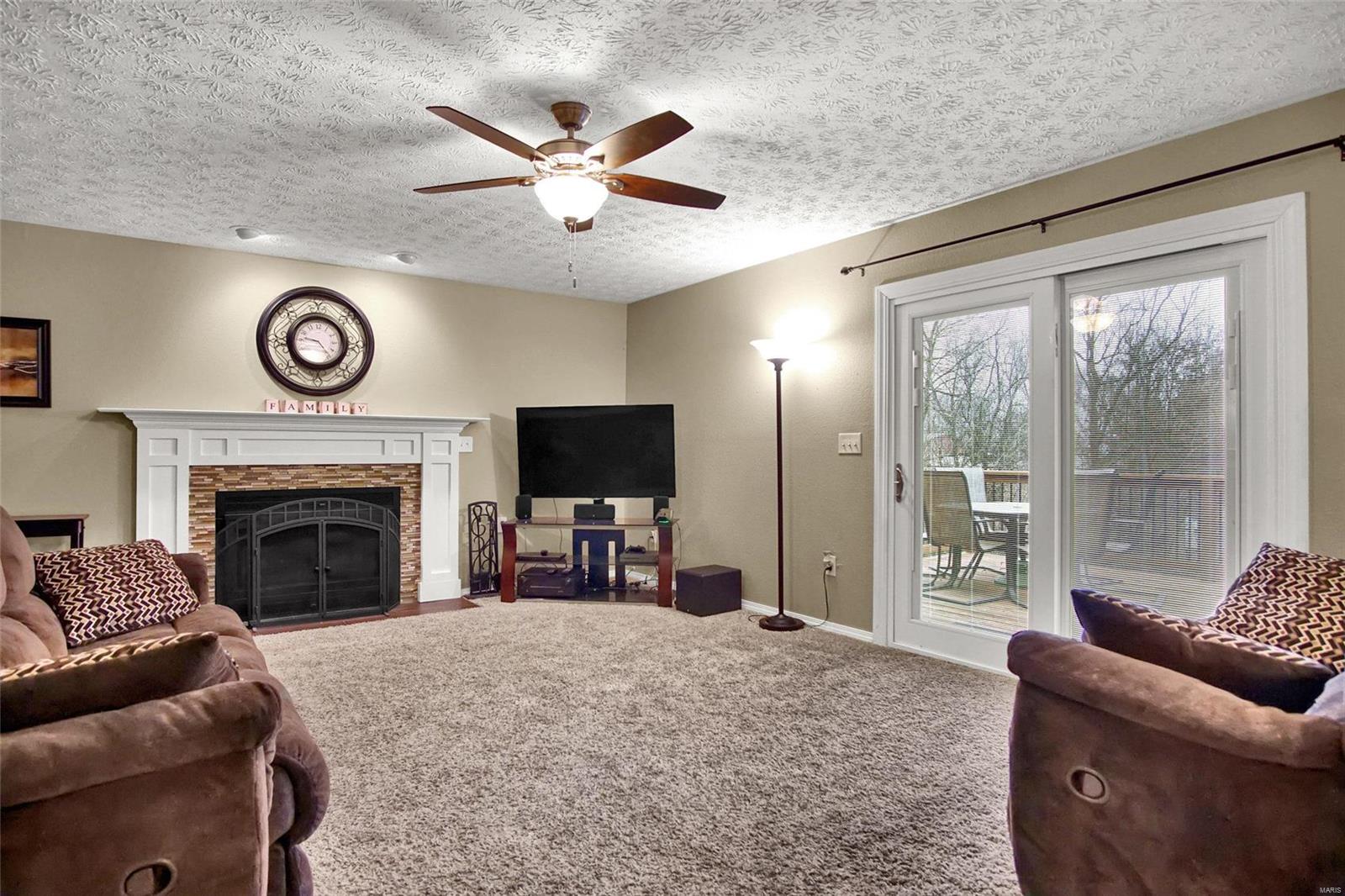 957 Long Branch Road Troy, IL 62294 - Photo 13 of 36 Gallery Image 13