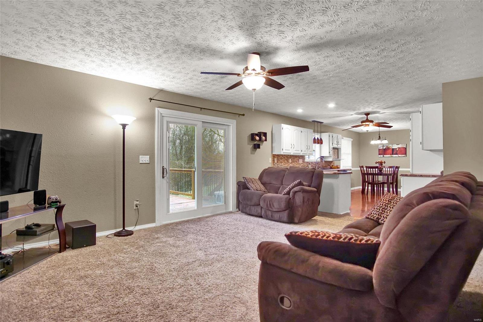 957 Long Branch Road Troy, IL 62294 - Photo 14 of 36 Gallery Image 14