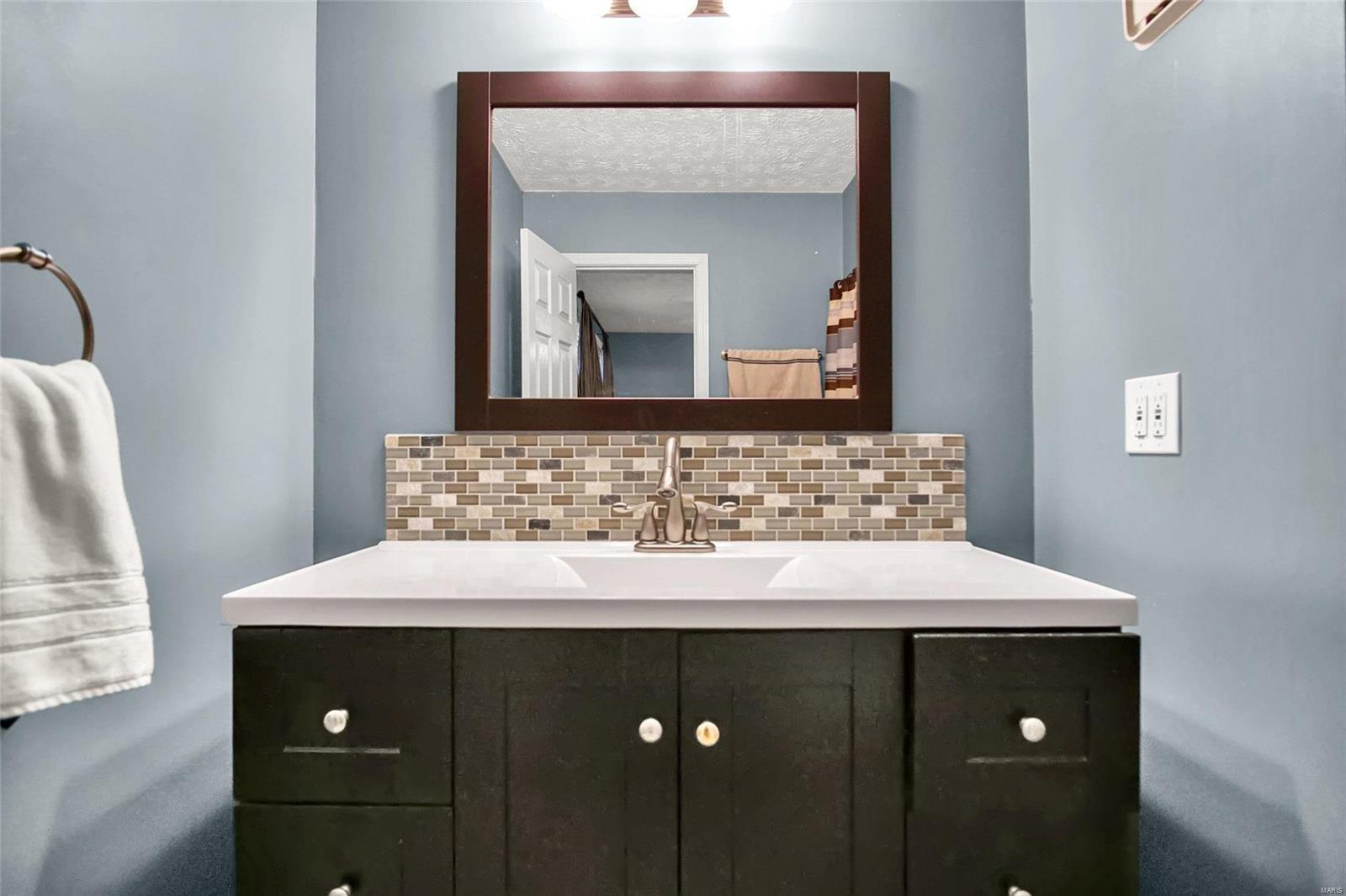 957 Long Branch Road Troy, IL 62294 - Photo 22 of 36 Gallery Image 22