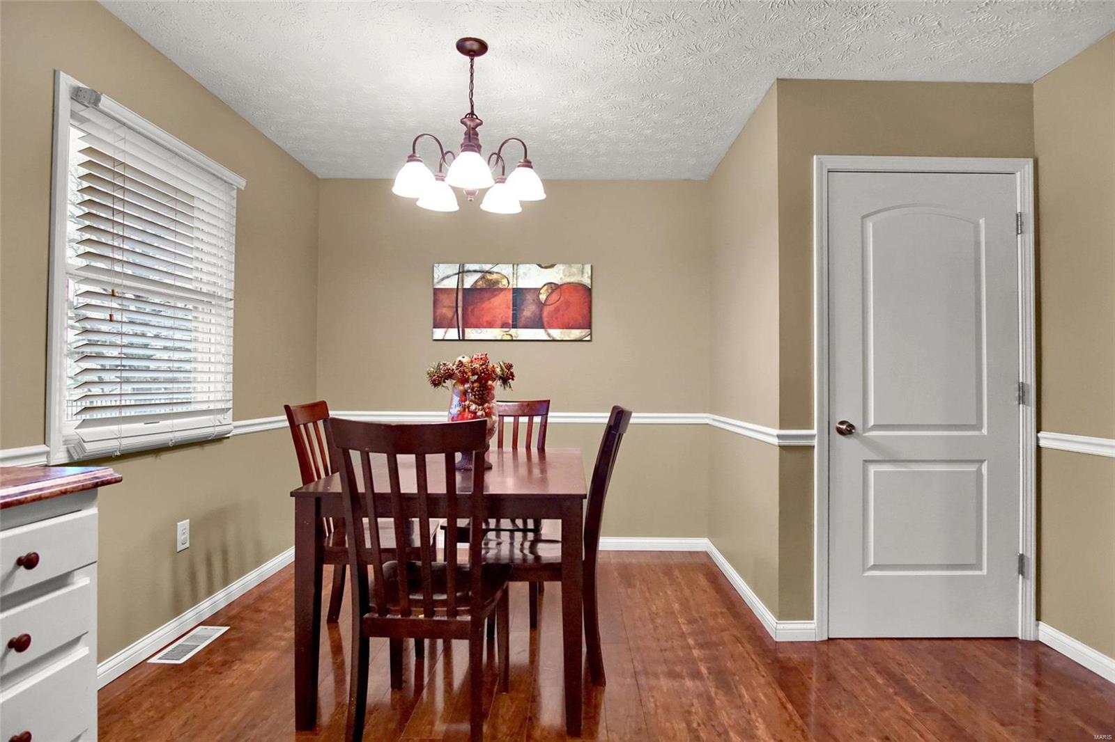 957 Long Branch Road Troy, IL 62294 - Photo 10 of 36 Gallery Image 10