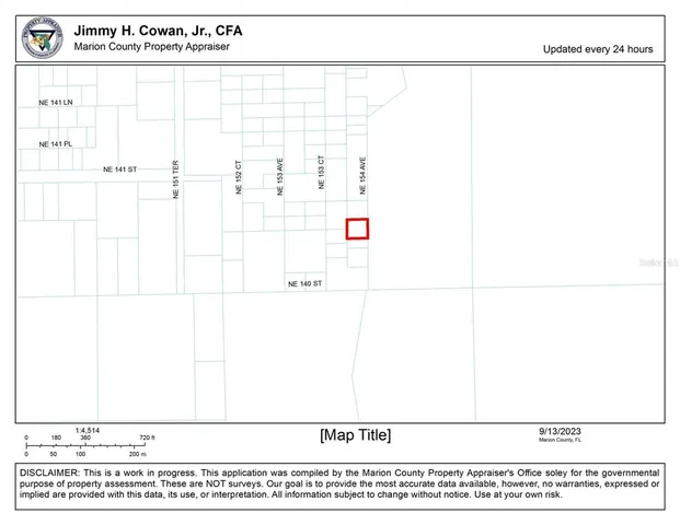 a black and white photo of a picture