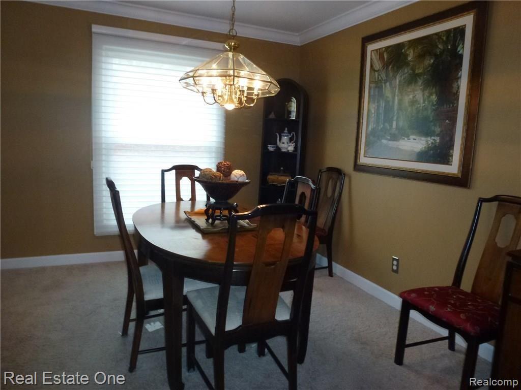 1544 Biggers Drive Rochester, MI 48309 - Photo 4 of 42 P1050814.JPG