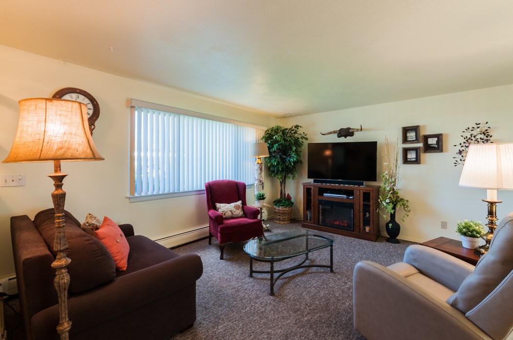 250 North Raymond Road, Unit C6 Spokane Valley, WA 99206 - Photo 3 of 20