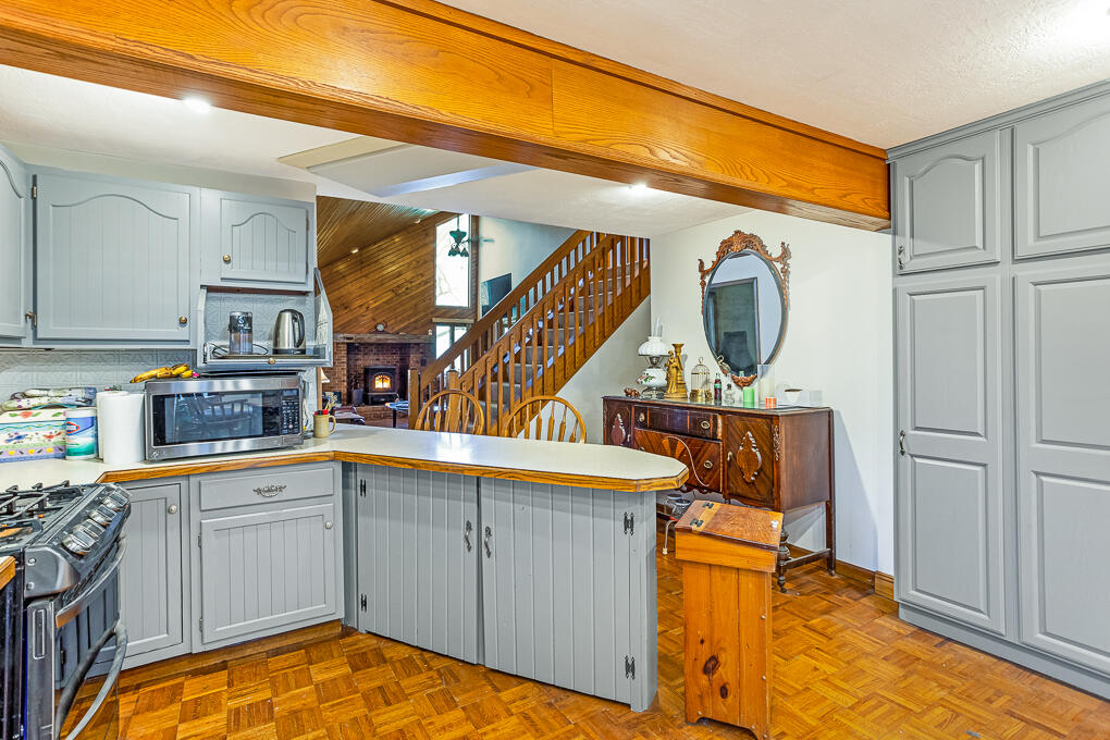 660 Snedeker Road North Webberville, MI 48892 - Photo 20 of 68 0N0A4553-HDR